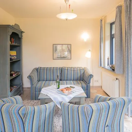 Ferienhaussiedlung Strandperlen Sanddornhof 5a * Wustrow (Fischland)